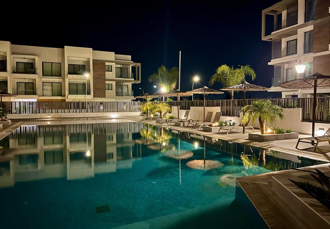 Cosmos Residence Paralimni Exteriér fotografie